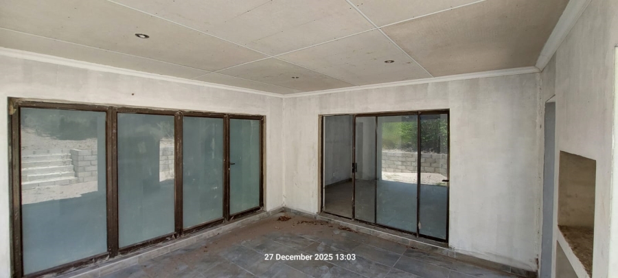 3 Bedroom Property for Sale in Paradise Beach Eastern Cape